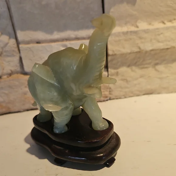 Green Elephant Jade Sculpture - Picture 3 of 7